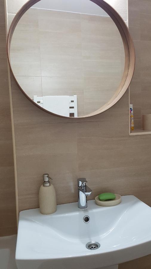 Galaţi Mary Apartment מראה חיצוני תמונה